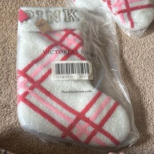 New in package rare sold out Sherpa Victoria’s Secret Pink stocking bling